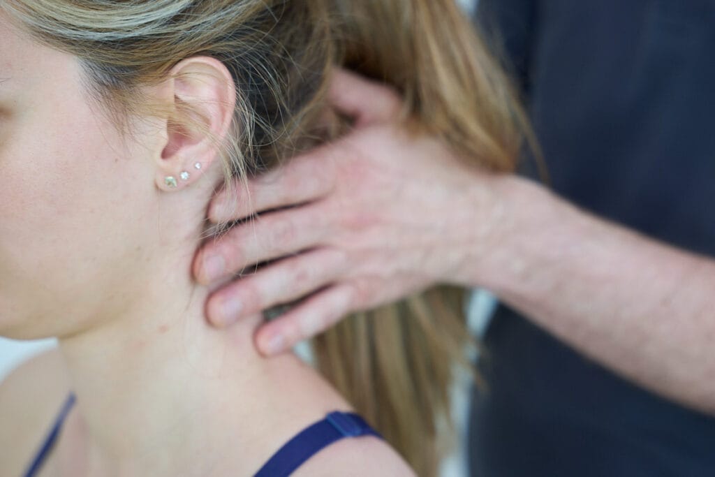 Osteopathische Behandlung bei Nackenschmerzen in Koblenz
